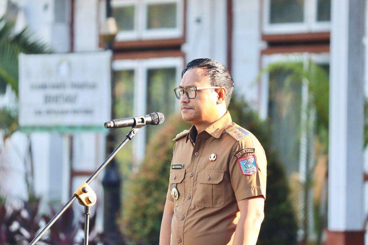 Bupati Mentawai Pimpin Apel Gabungan Peringatan Hari Keluarga Nasional ke-32