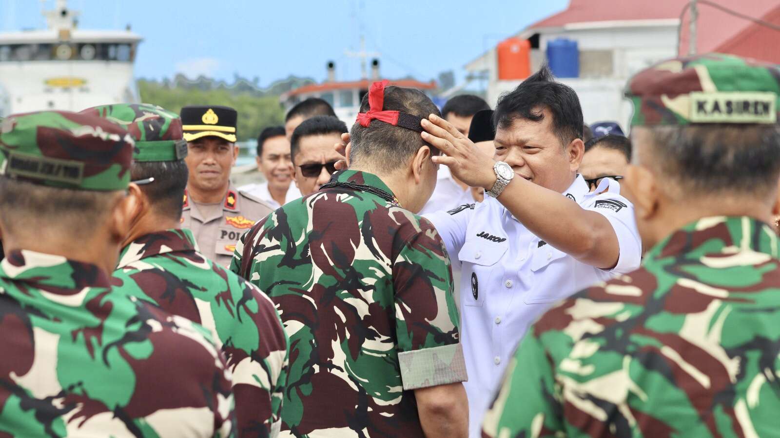 Wakil Bupati Mentawai Sambut Kunjungan Pangdam Terkait Persiapan Kunjungan Presiden RI di Desa Goisooinan