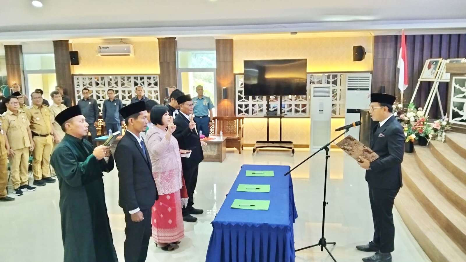 Bupati Mentawai lantik Pejabat Baru : Fokus Kebersihan Lingkungan dan Penataan Kependudukan jadikan Prioritas.