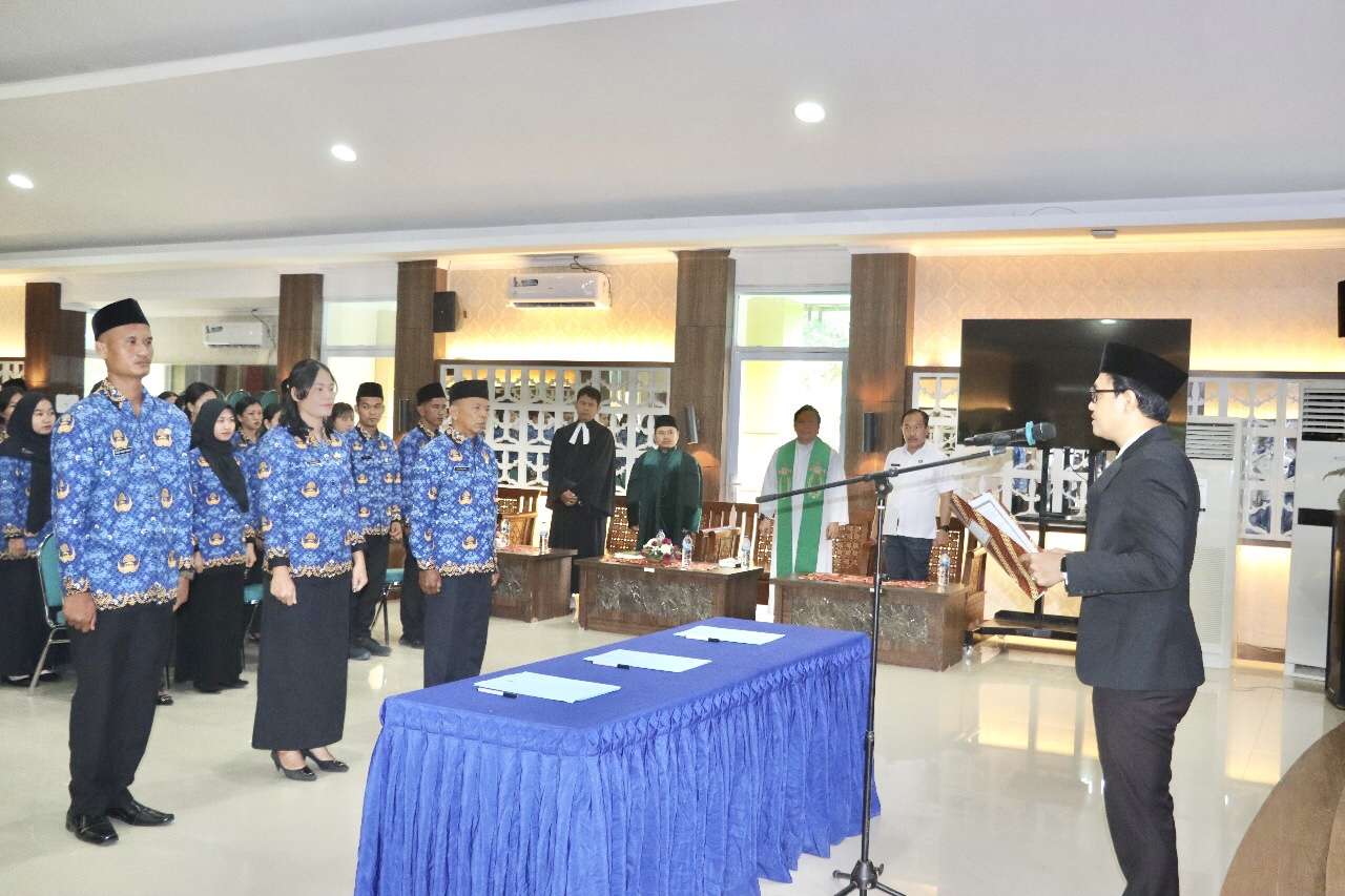 Bupati Mentawai Lantik 55 PPPK Tahap II Formasi 2024: Tegaskan Etos Kerja, Disiplin, dan Rasa Syukur