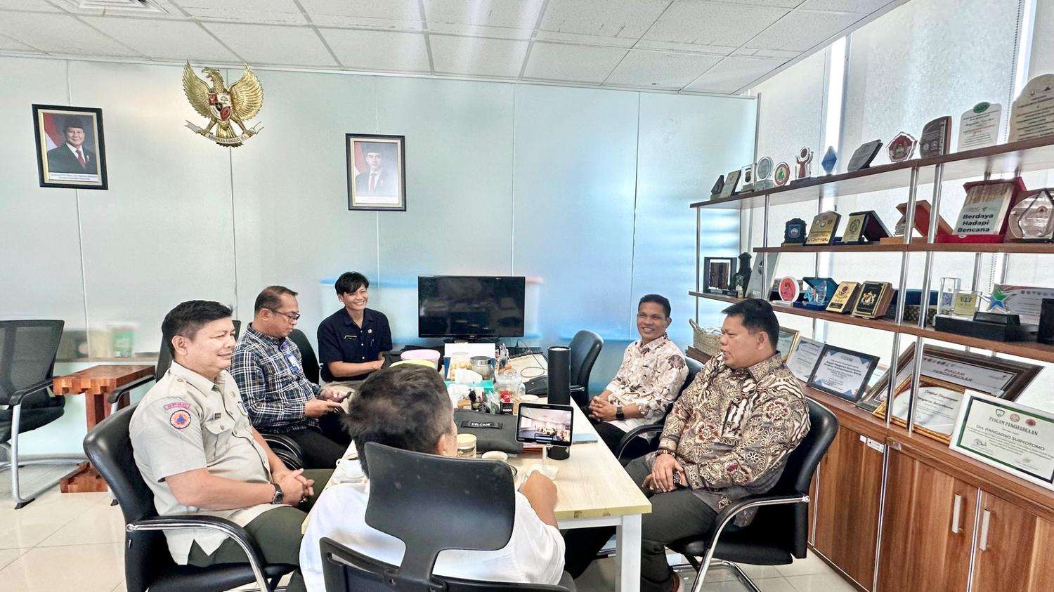 Wakil Bupati Mentawai Dorong Pembangunan Shelter dan Perkuat Koordinasi Penanggulangan Bencana ke BNPB