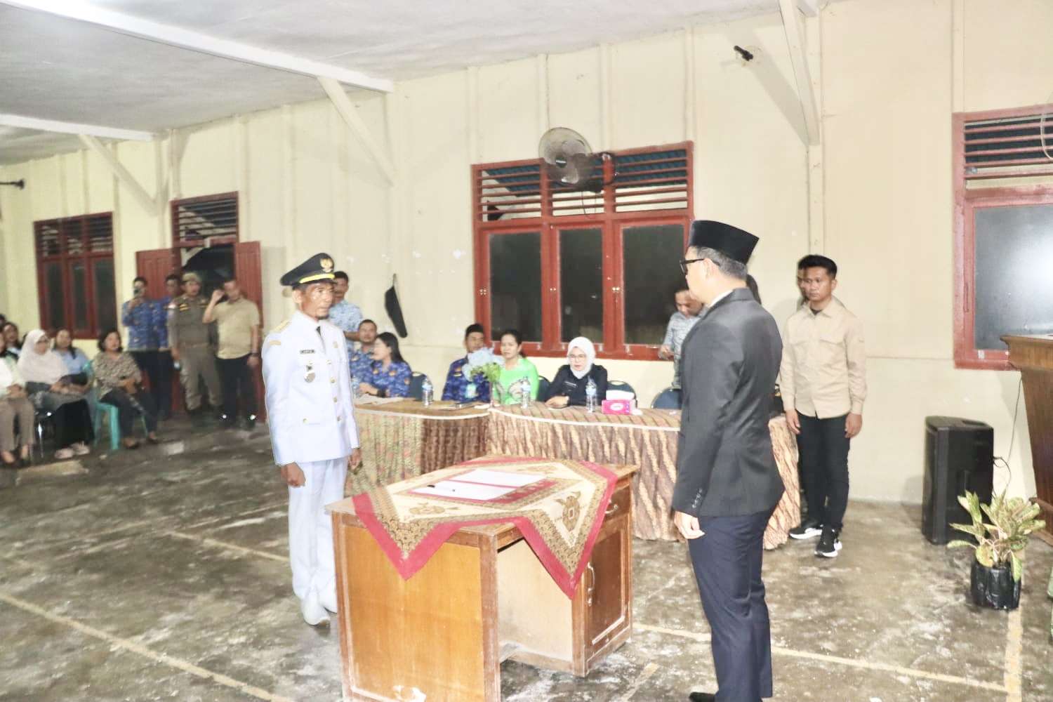 Bupati Rinto Wardana Plot Sipora Selatan Jadi ‘Kota Surfing Dunia’. Camat Baru Terima 5 Tugas Khusus