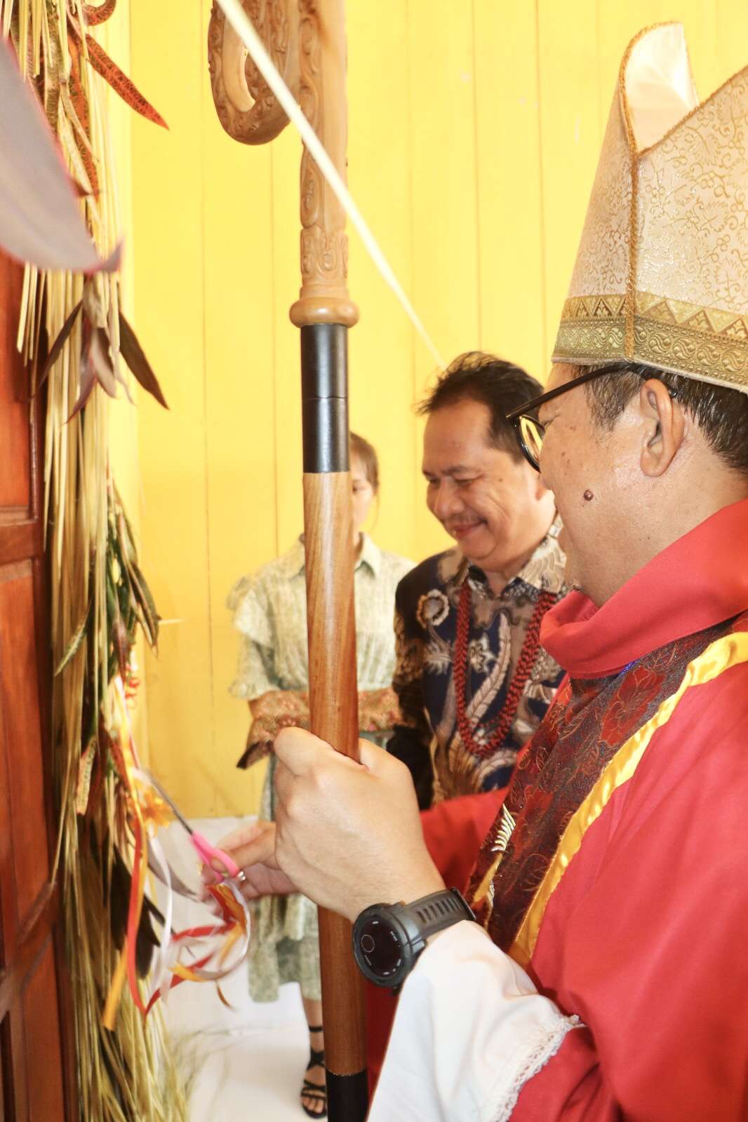 Pemberkatan Gereja Stasi Yohanes Pembaptis Pinairuk: Perayaan Iman yang Menguatkan, dan peninjauan Infrastruktur