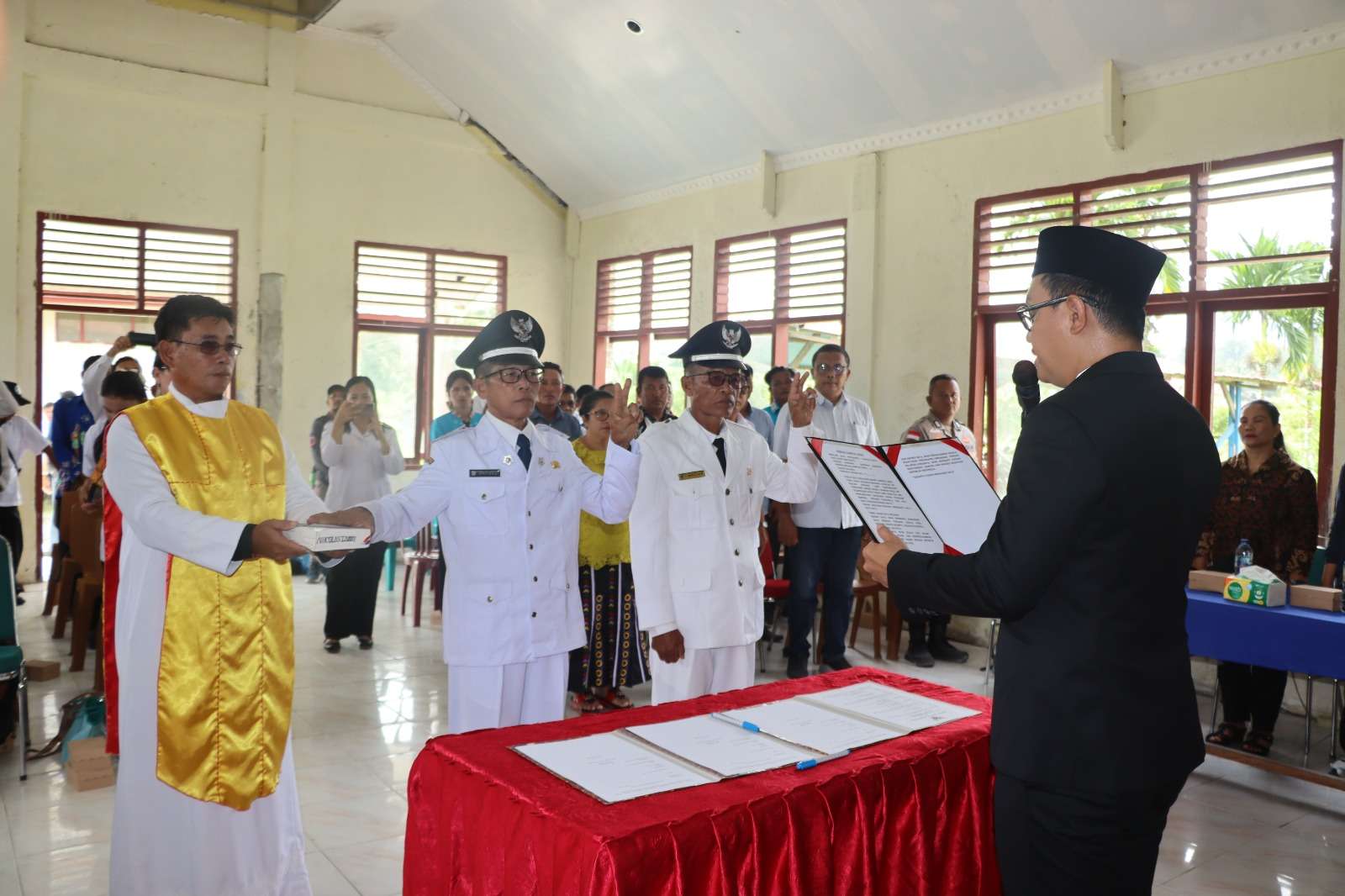 Bupati Rinto Wardana Lantik Dua Pj Kepala Desa, Tekankan Tertib Administrasi dan Kehati-hatian Kelola Anggaran Desa
