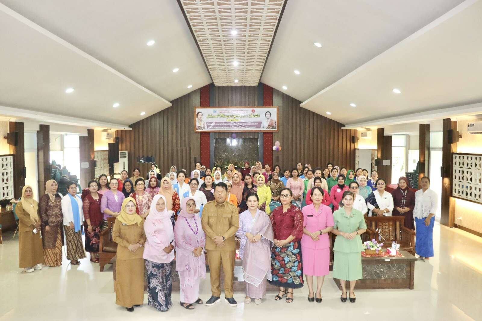 Peringatan Hari Kartini ke -147 di Mentawai, Wabup Tekankan Peran Strategis Perempuan Dalam Pembangunan Daerah